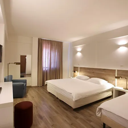 Centrum - Center 3*