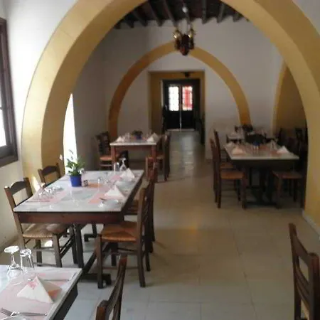 Hotel Centrum - Center 3*