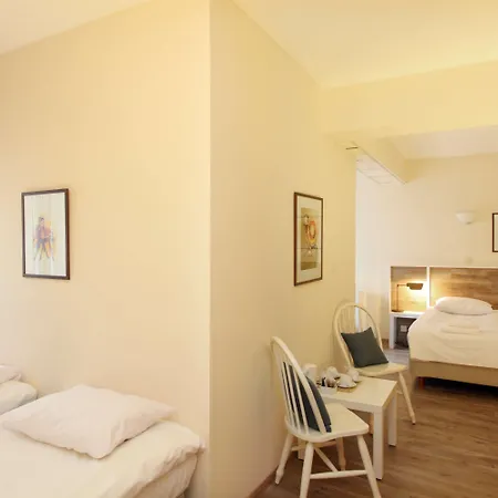 Hotel Centrum - Center 3*