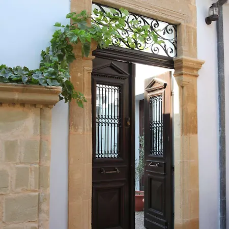 Hotel Centrum - Center 3*