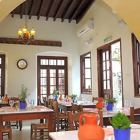 Centrum - Center 3* Nicosia