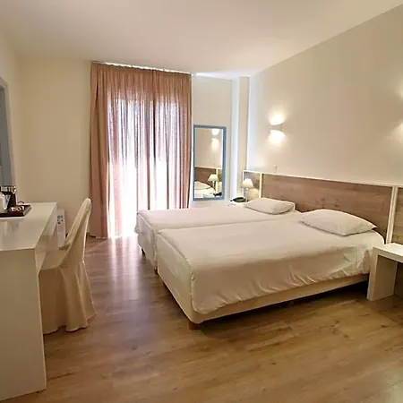 Centrum - Center Hotell 3*