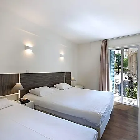 Centrum - Center Hotell 3*