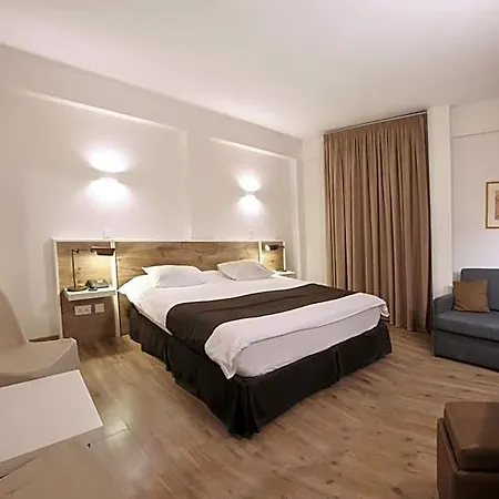 Centrum - Center Hotell 3*
