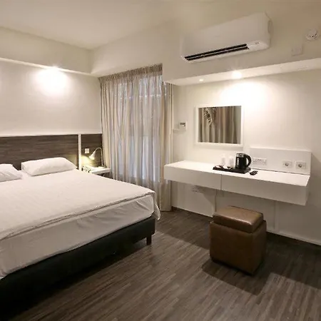 Centrum - Center 3* Нікосія