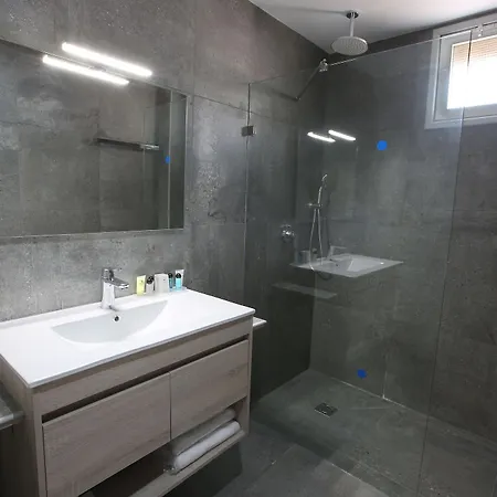 Отель Centrum - Center 3*